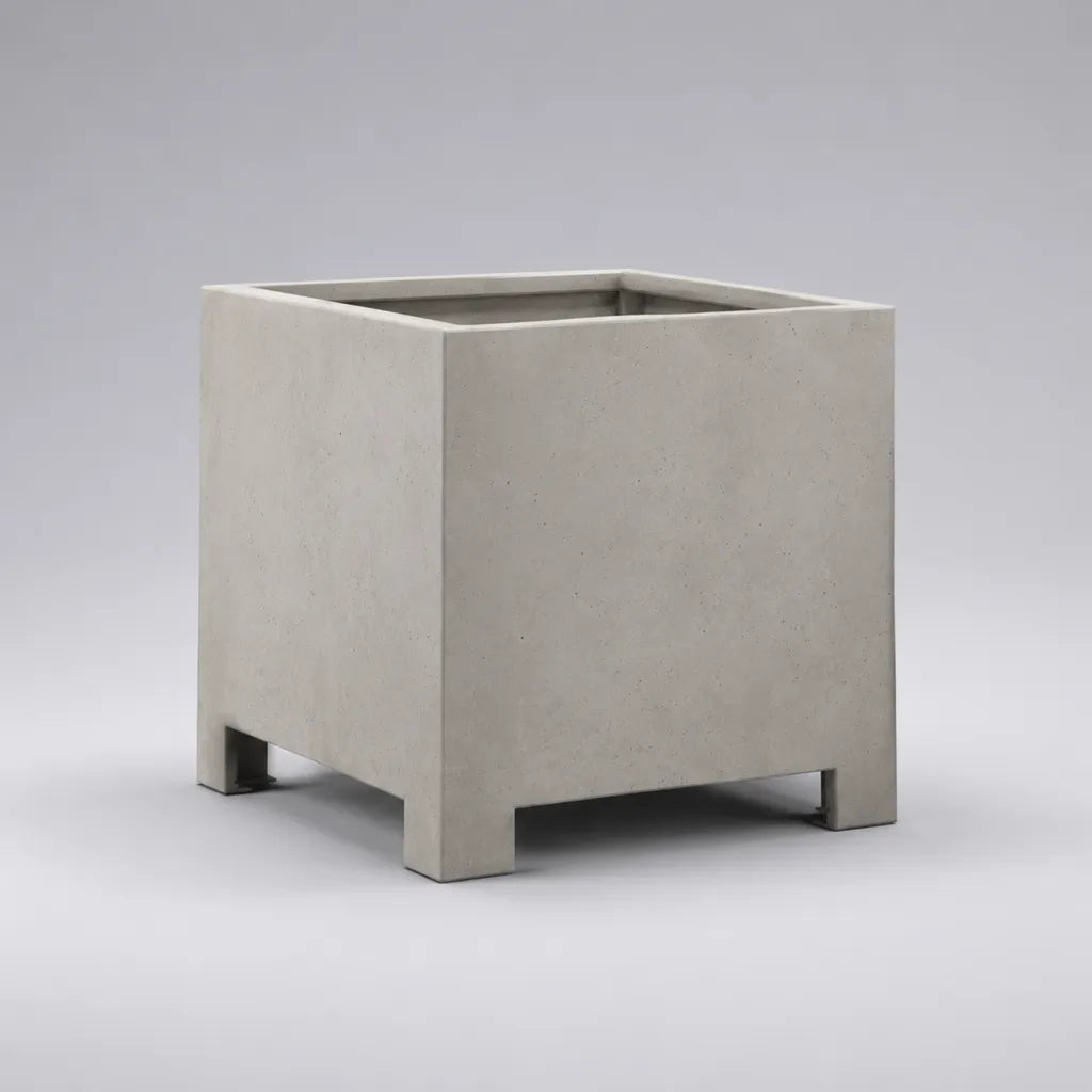 Pot de fleurs carré sur pies en fibre-ciment gris clair, 50 × 50 × 55 cm